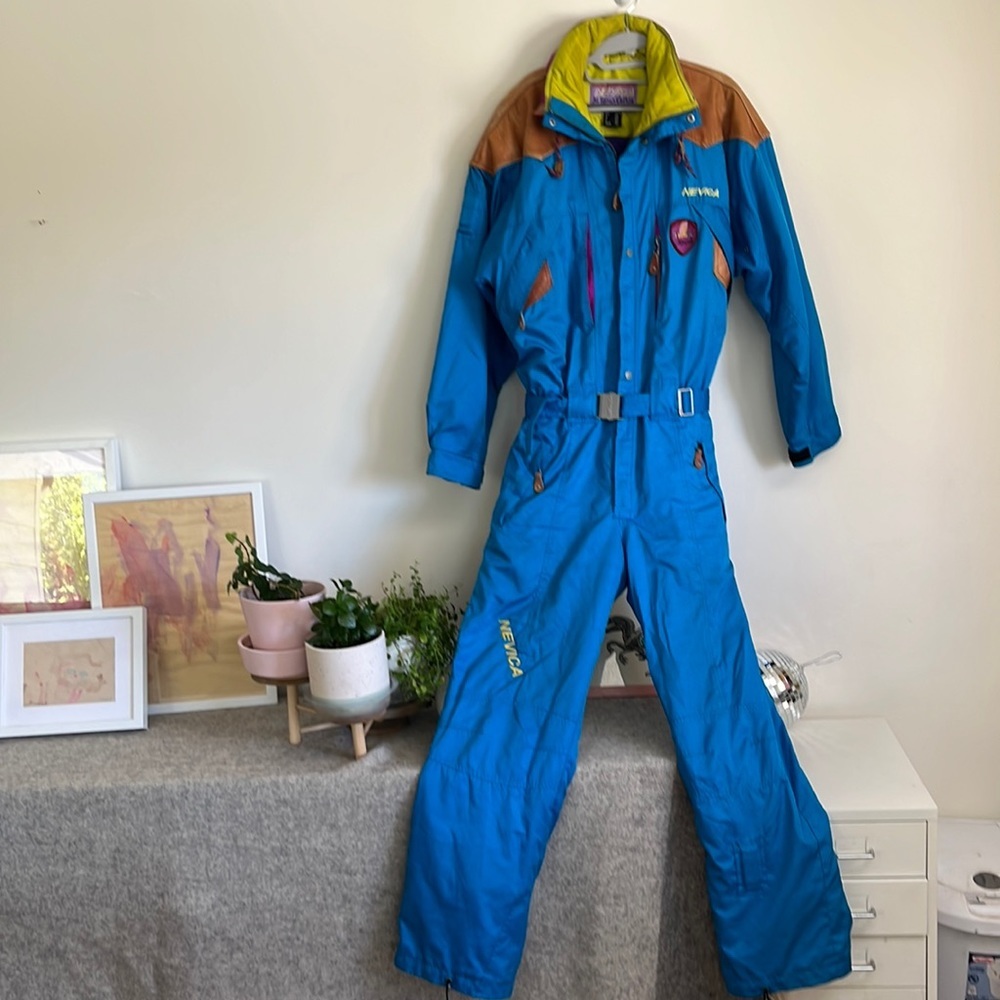 Totally Rad Nevica 90s one piece ski suit Sz 40